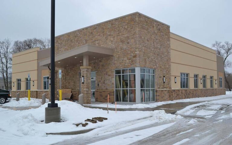 east peoria promethis place c 001 1 768x480