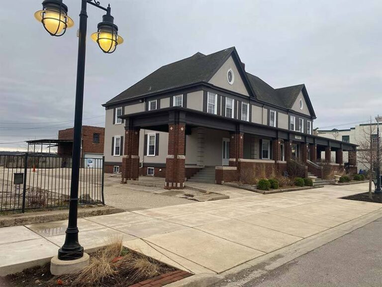 warehouse district c 003 1 768x576