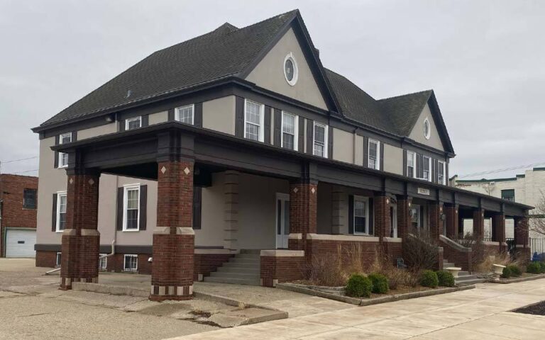 warehouse district c 004 1 768x480