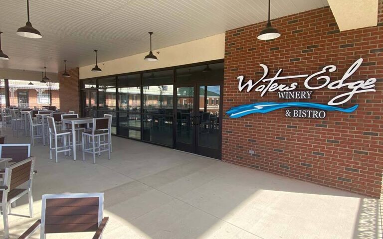 waters edge winery c 002 1 768x480